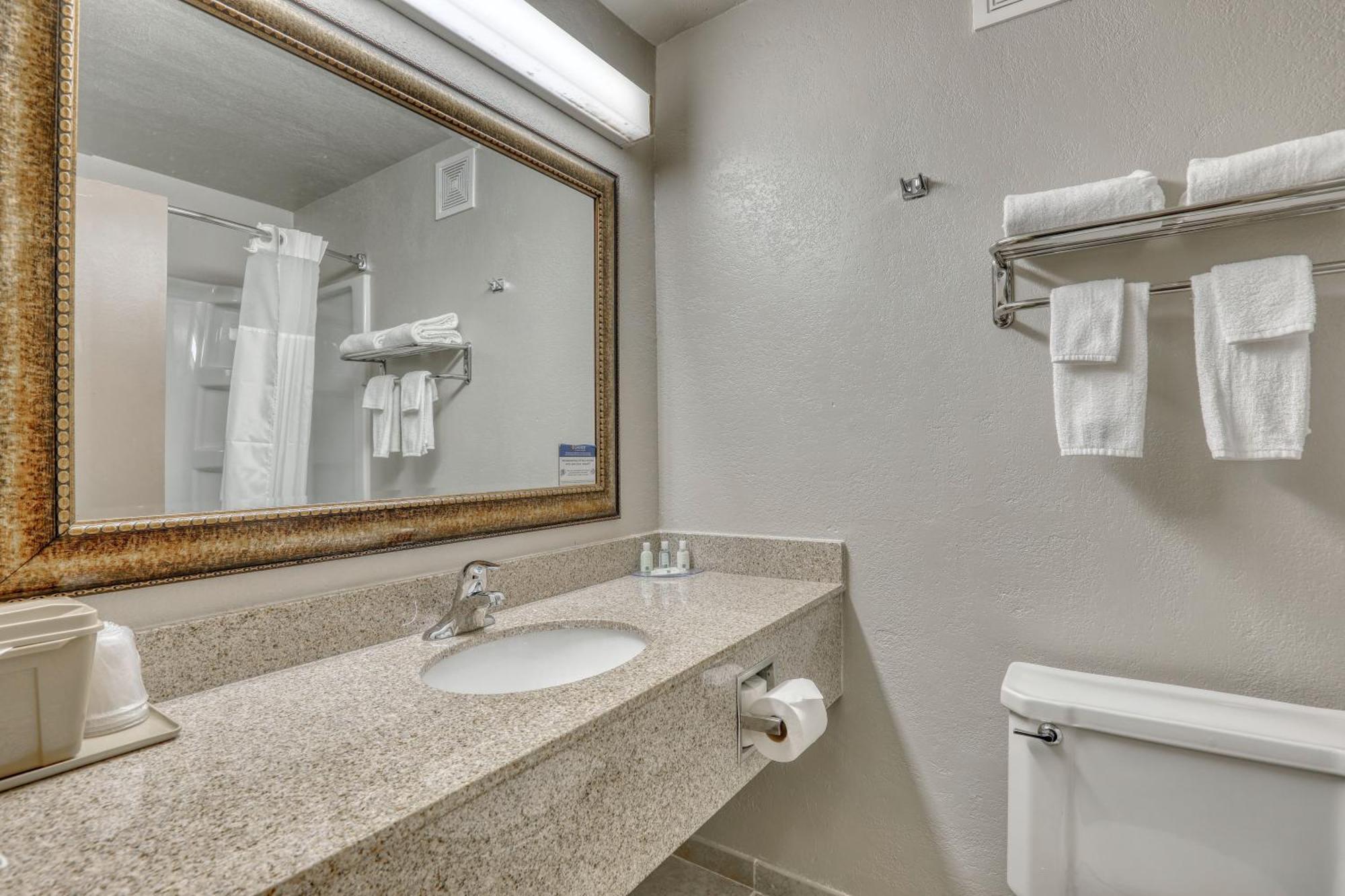 Quality Inn & Suites Downtown Green Bay Zewnętrze zdjęcie