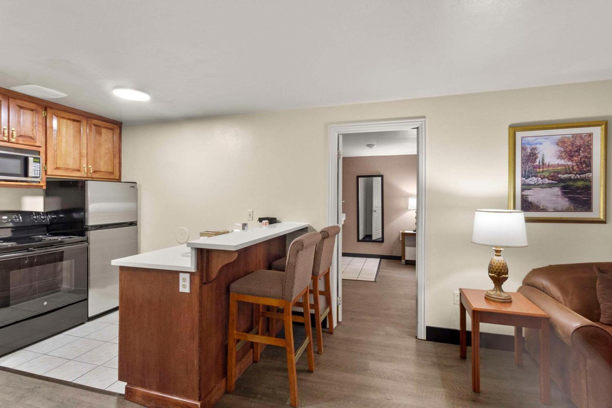 Quality Inn & Suites Downtown Green Bay Zewnętrze zdjęcie