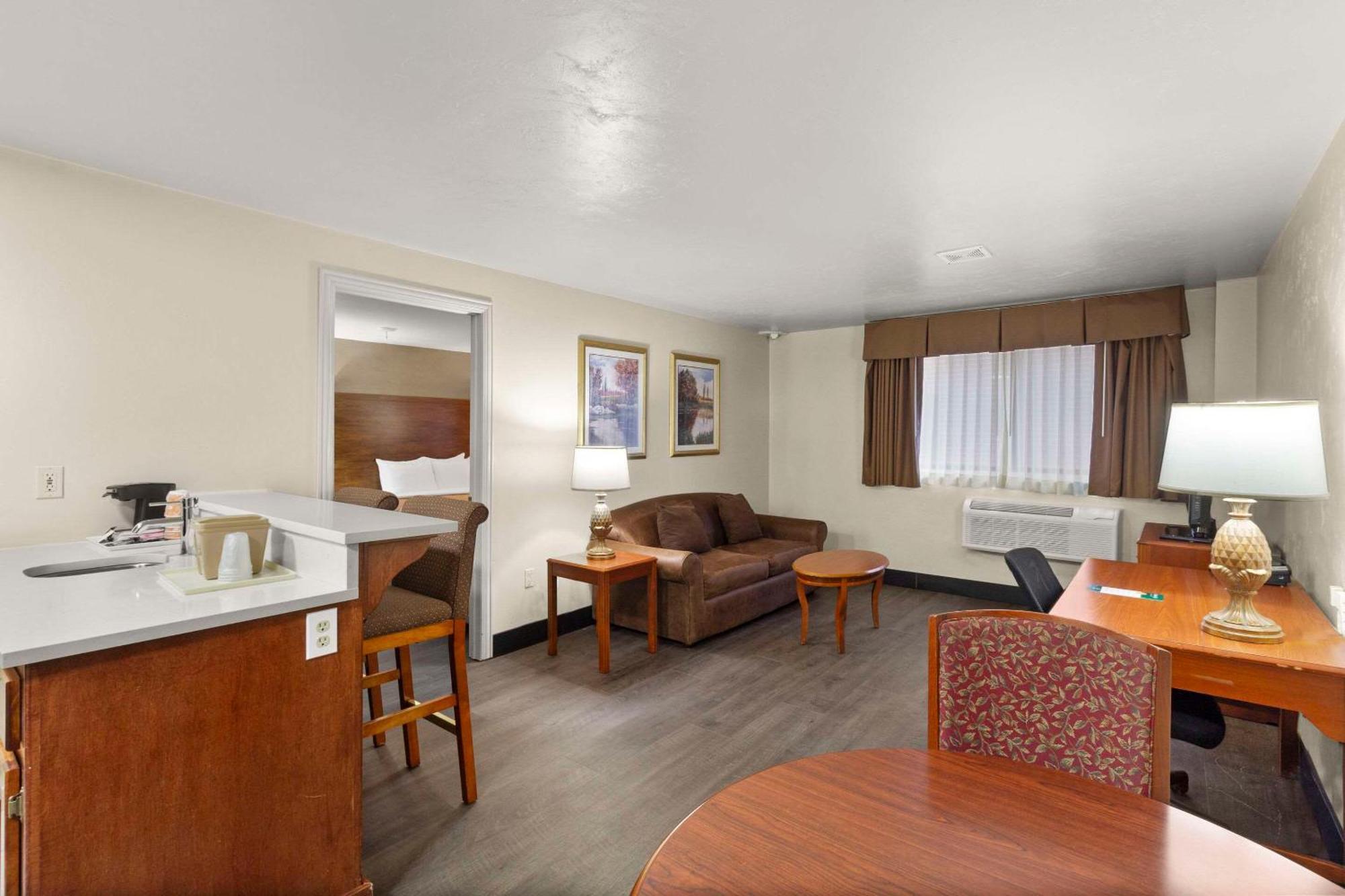 Quality Inn & Suites Downtown Green Bay Zewnętrze zdjęcie