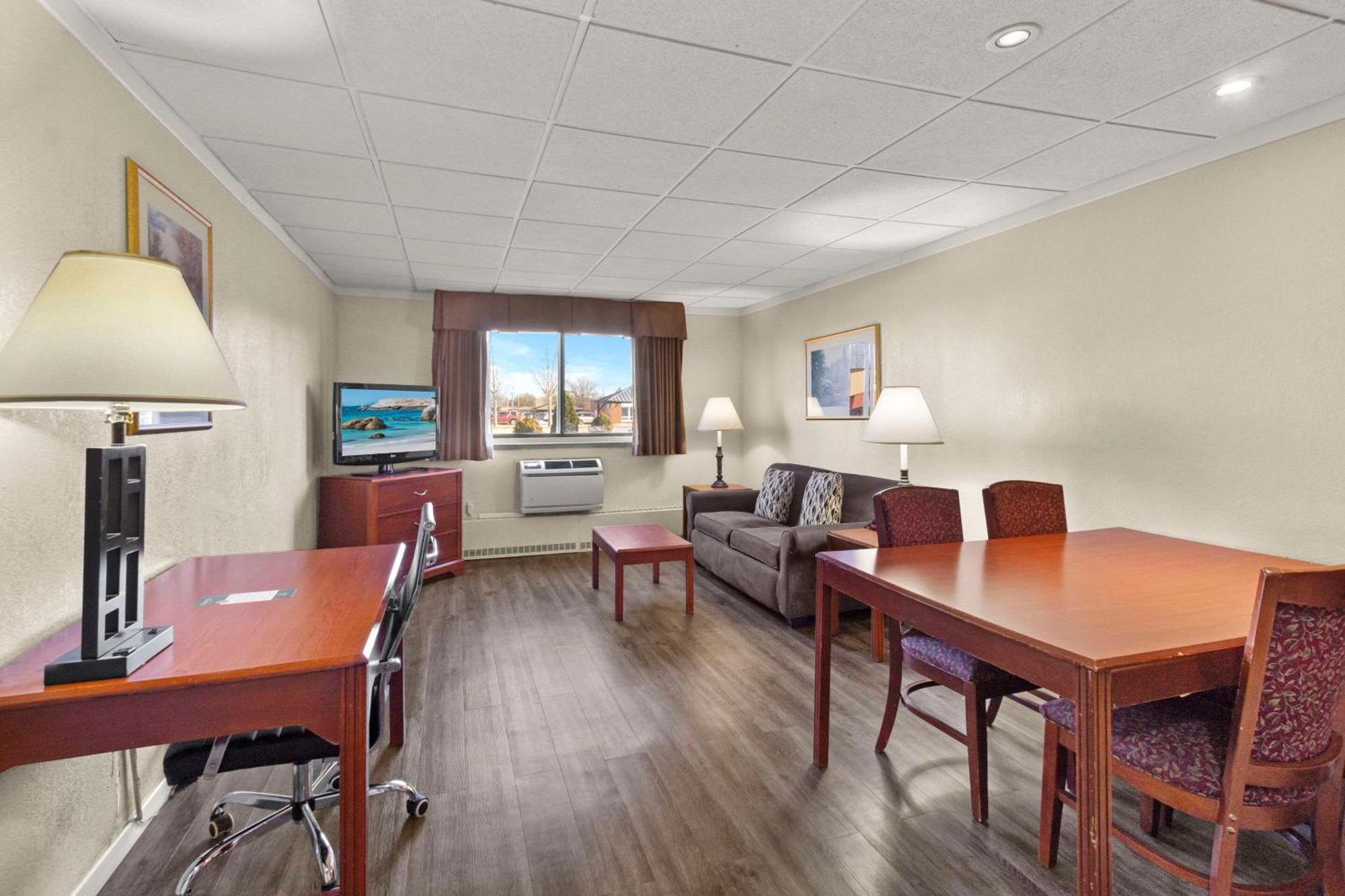 Quality Inn & Suites Downtown Green Bay Zewnętrze zdjęcie