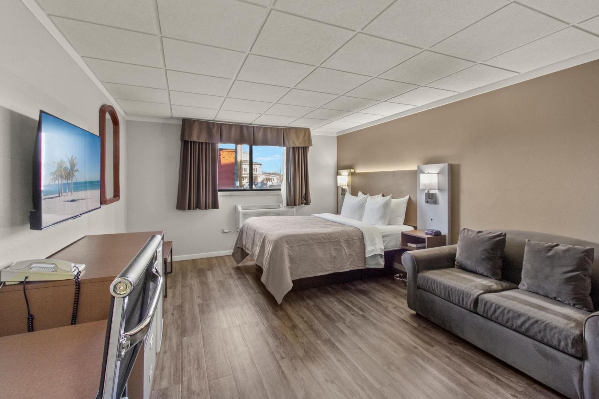 Quality Inn & Suites Downtown Green Bay Zewnętrze zdjęcie